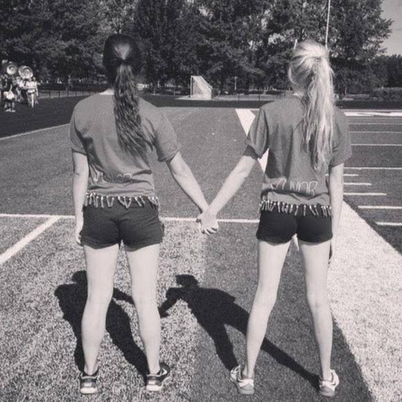 Profile Picture of Kara Silbaugh (@karasilb) on Poshmark