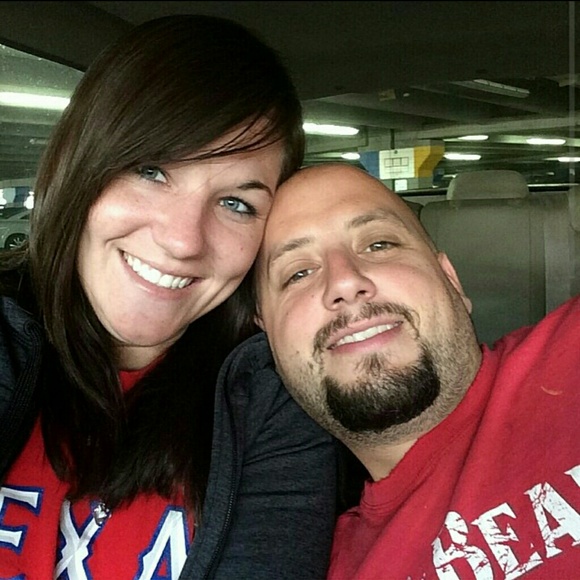 Profile Picture of Shelli Smith (@ranger_girl2014) on Poshmark