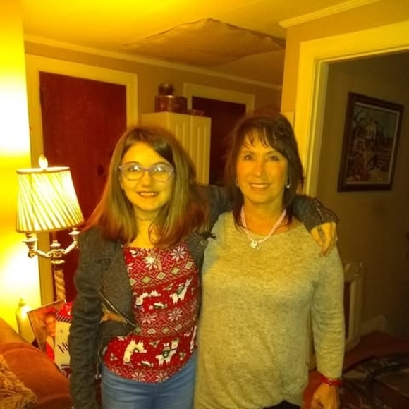 Profile Picture of Joan Baumgarter (@joanbaumgarter) on Poshmark