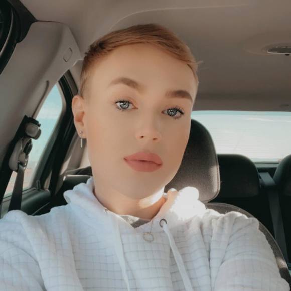 Profile Picture of Cole Kleinlein (@colekleinlein) on Poshmark