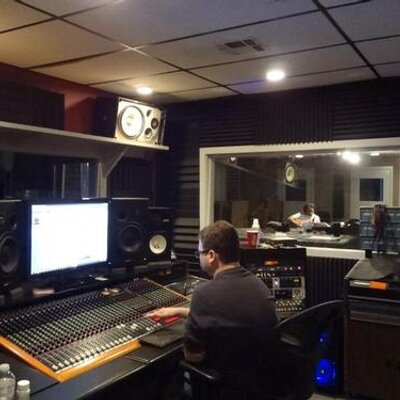 Andy Oxman - Twitter Profile Picture of Andy Oxman (@AndyOxman) on Twitter