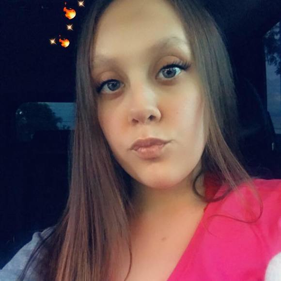 Profile Picture of Rachel Nolette (@rachelnolette8) on Poshmark