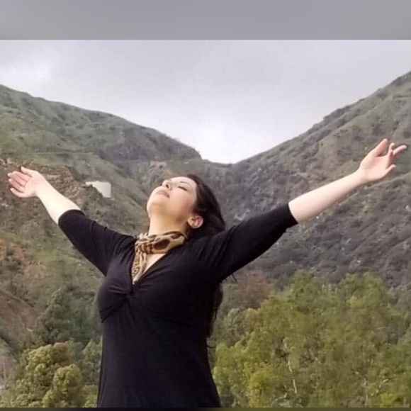 Profile Picture of Shervin Monfared (@sherilady) on Poshmark