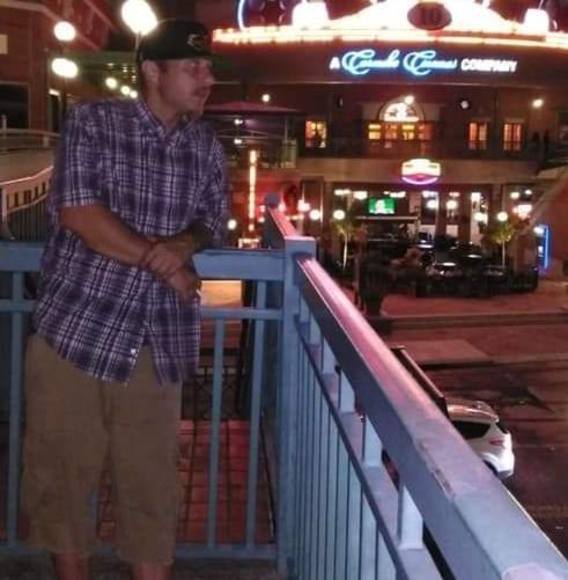 Profile Picture of Bobby Balducci (@vinnyvincetti) on Poshmark