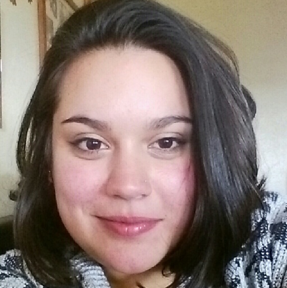 Profile Picture of Rian Kalush (@rkalush) on Poshmark