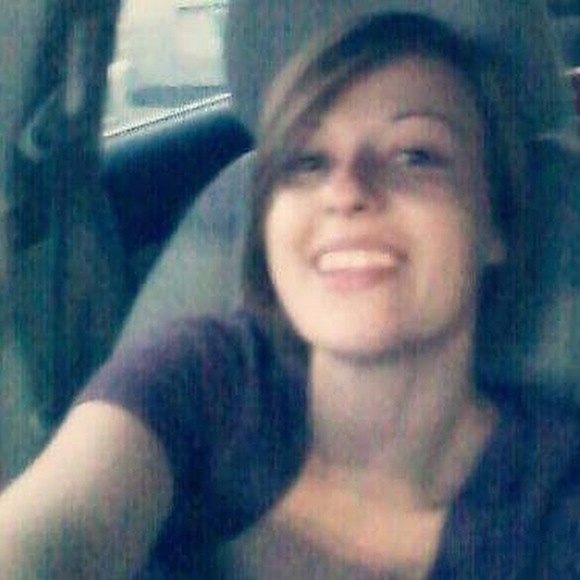Profile Picture of Holly (@hliscum88) on Poshmark