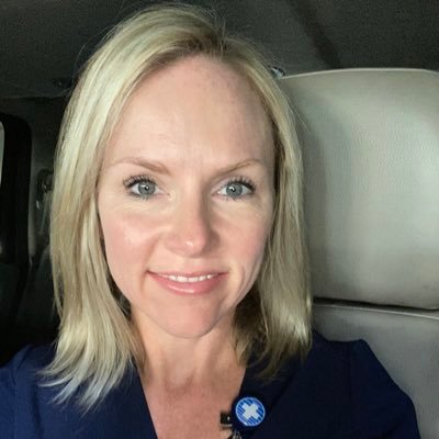 Profile Picture of Amy Wren (@amywren11) on Twitter