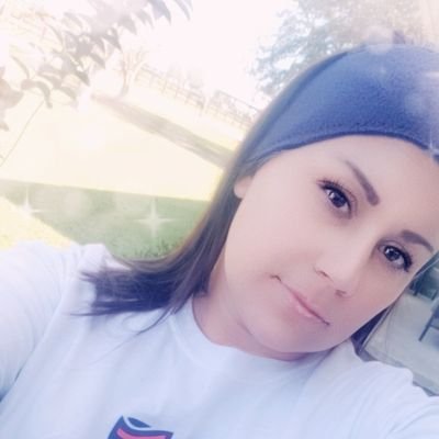 Profile Photo of Bonnie Martinez (@BonnieM22182433) on Twitter