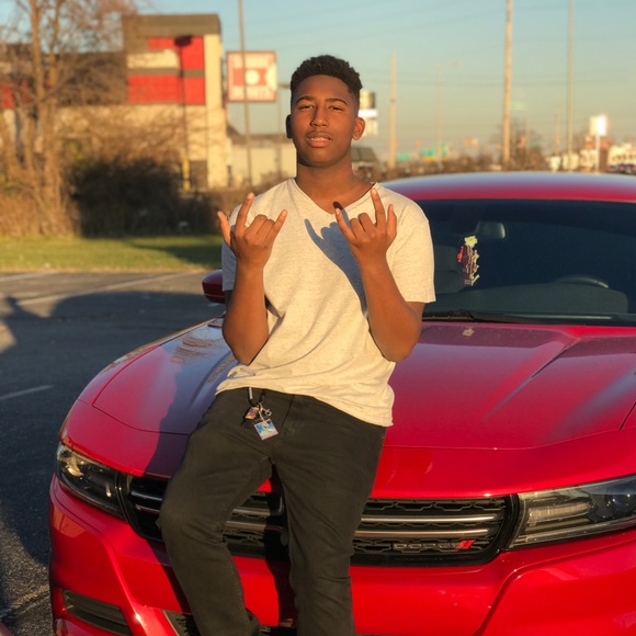 Profile Picture of Xavier Holmes (@cashzay) on Poshmark