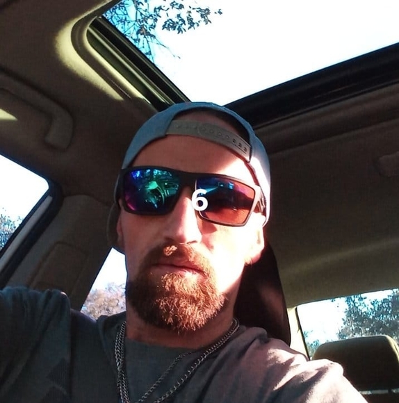 Profile Picture of Paul Larsen (@paul_larsen) on Poshmark