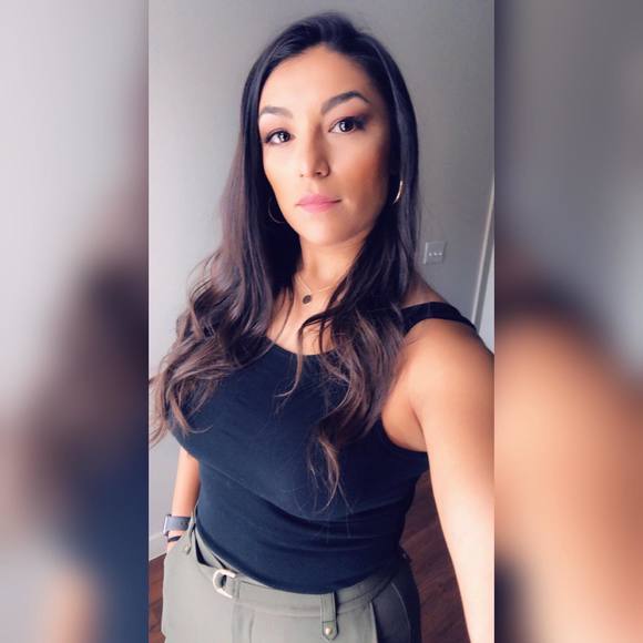 Profile Picture of Myrna Ramirez (@mram27) on Poshmark