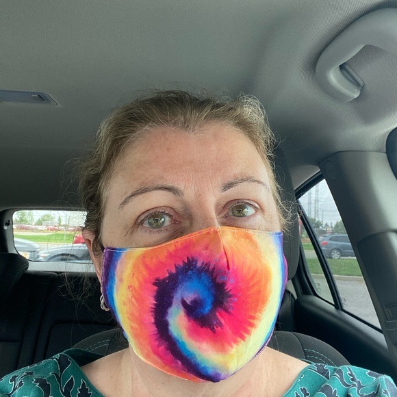 Profile Picture of Debby Singleton (@dmarie2912) on Poshmark