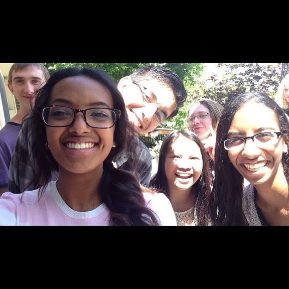 Ruth Baheta - Poshmark Profile Picture of Ruth Baheta (@rbaheta) on Poshmark