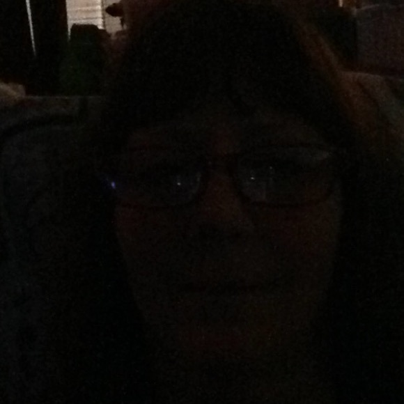Profile Picture of Cindy Benjamin (@cindy730) on Poshmark