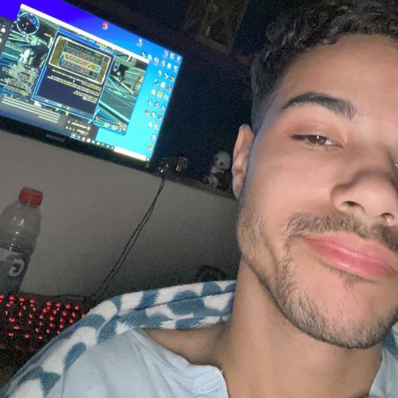 Profile Picture of Cedrick Murphy (@cedrickmurphy) on Poshmark