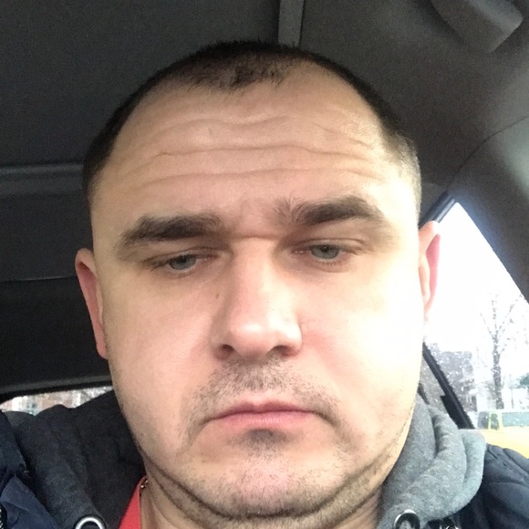 Profile Picture of Vasyl Hayduk (@xatabuh) on Poshmark