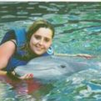 Profile Picture of Heather Hacker (@hezanddylan) on Twitter