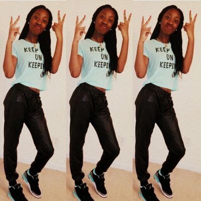 Profile Picture of J A N I Y Y A (@f0rever1jay_) on Twitter