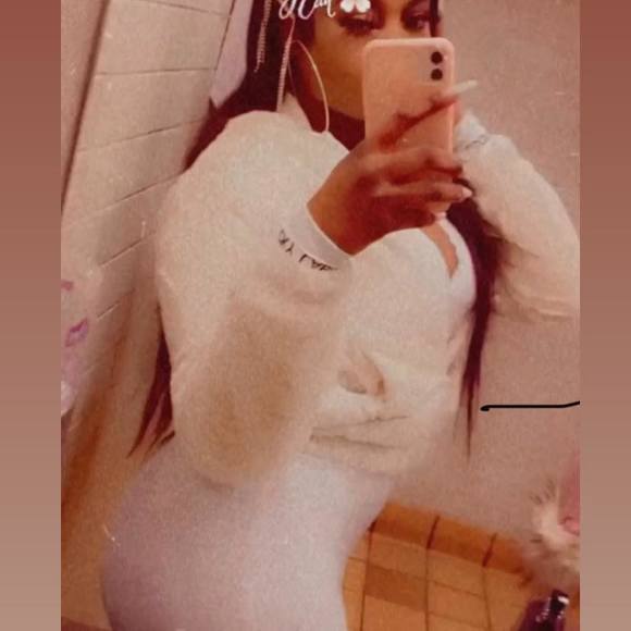 Profile Picture of Maymay Jinsui (@maymayjinsui) on Poshmark