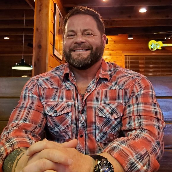 Profile Picture of John Hargett (@jhrg7) on Poshmark