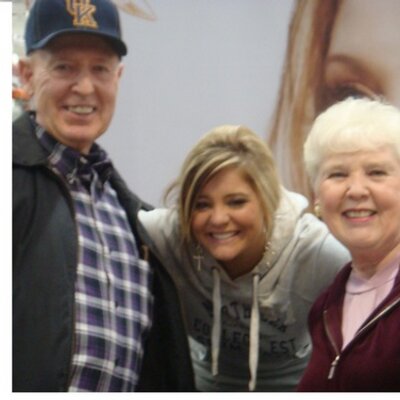 Profile Picture of Jim & Carol (@suddenAlainer) on Twitter