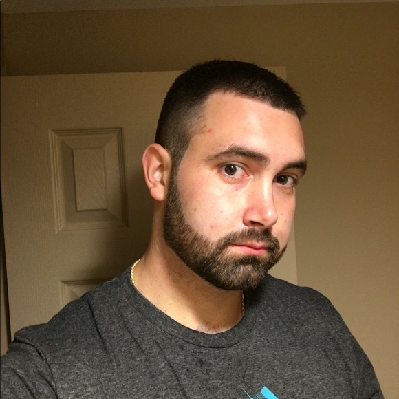 Profile Picture of Doug Marshall (@dougm322) on Poshmark