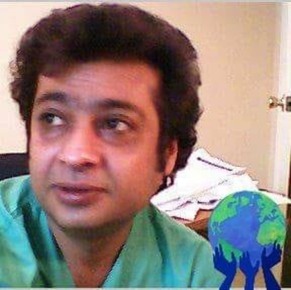 Profile Picture of Rafique Khowaja (@rfkhowaja) on Poshmark