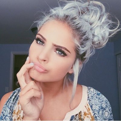 Profile Picture of Meredith Nadeau (@nadeaumeredith_) on Twitter