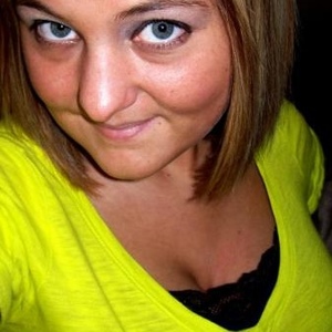 Profile Picture of Rachael Glenn (@rachaelisnotawhore) on Myspace
