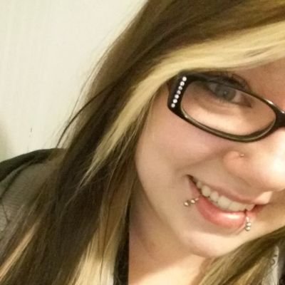 Profile Picture of Amanda Mae Durr (@MandaPanda9681) on Twitter