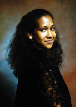 Profile Picture of Joyce Vincenton Wikipedia