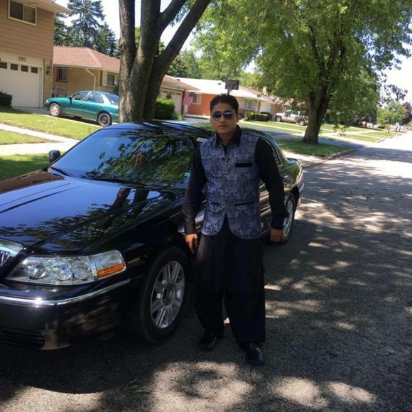 Profile Picture of Syed Umar (@umar1987) on Poshmark