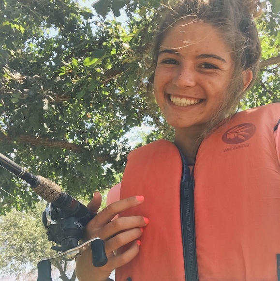 Profile Picture of Mary jo Parker (@maryjoparker11) on Poshmark