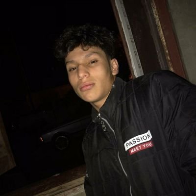 Profile Picture of SAMUEL ROBLEDO (@SAMUELR93732909) on Twitter