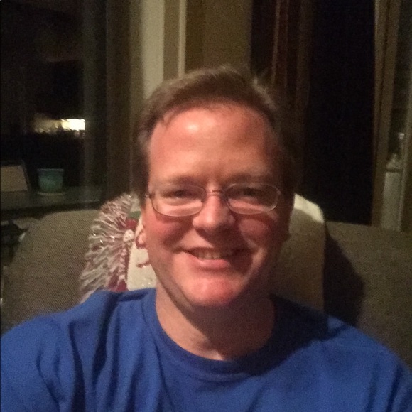 Profile Picture of James Carroll (@jcarrolliv) on Poshmark