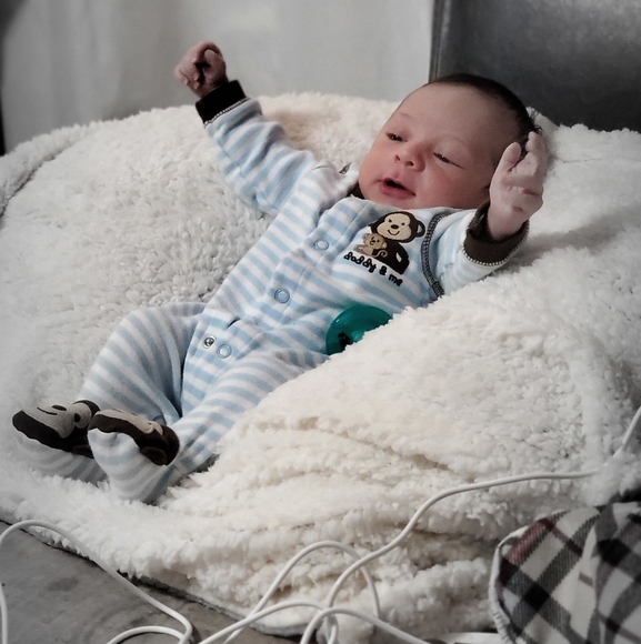 Profile Picture of Jodi Dennis (@jdennis356) on Poshmark