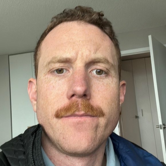 Profile Picture of Matt Treuth (@matttreuth) on Poshmark