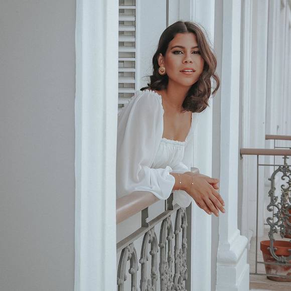 Profile Picture of Andrea Aviles (@andreaeurice) on Poshmark
