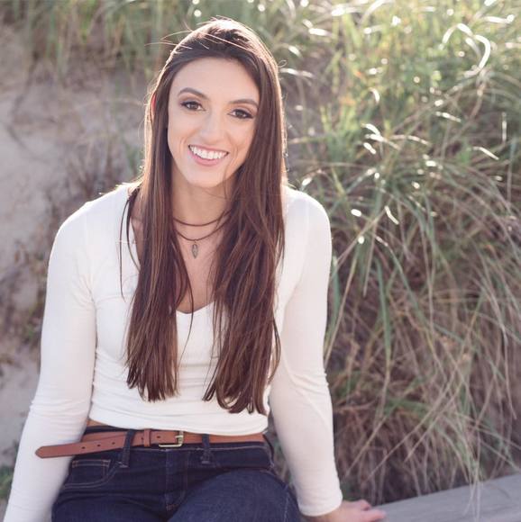 Profile Picture of Serissa Jones (@serissa94) on Poshmark