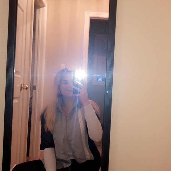 Profile Picture of Katelynn Mcquaid (@katelynnmcquaid) on Poshmark