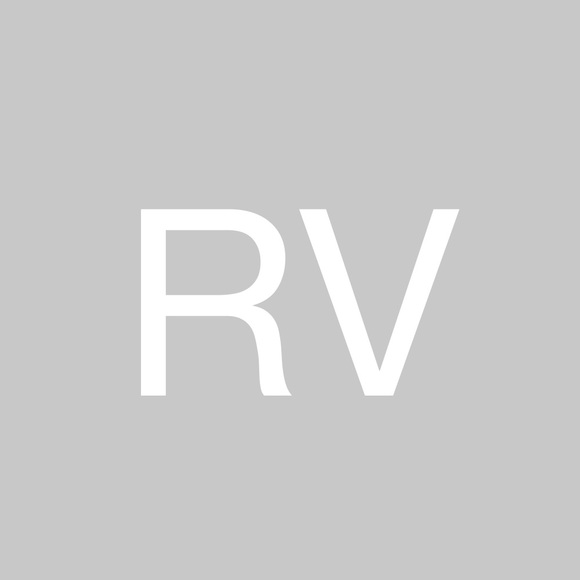 Profile Picture of Renu Verma (@renuverma3579) on Poshmark