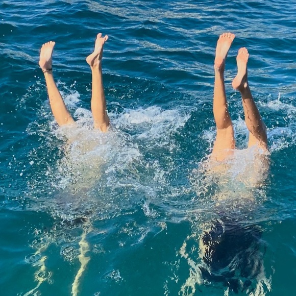 Profile Picture of Nispi Luchau (@nikilicki) on Poshmark