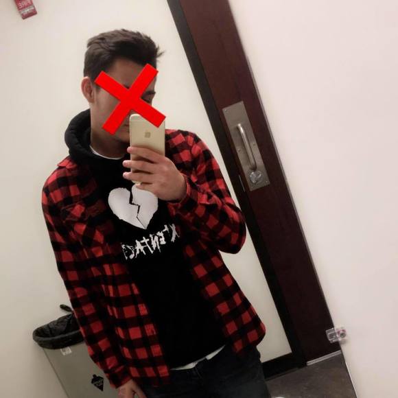 Profile Picture of Tyler Burgett (@tylerb1011) on Poshmark