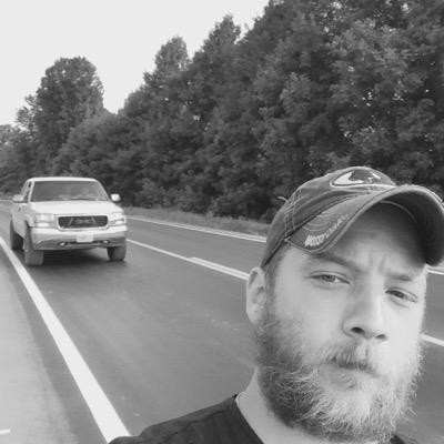 Profile Picture of Dustin Brewer (@dbrewer041990) on Twitter