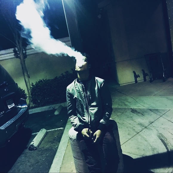 Profile Picture of Clark Redard (@clarkredard) on Poshmark