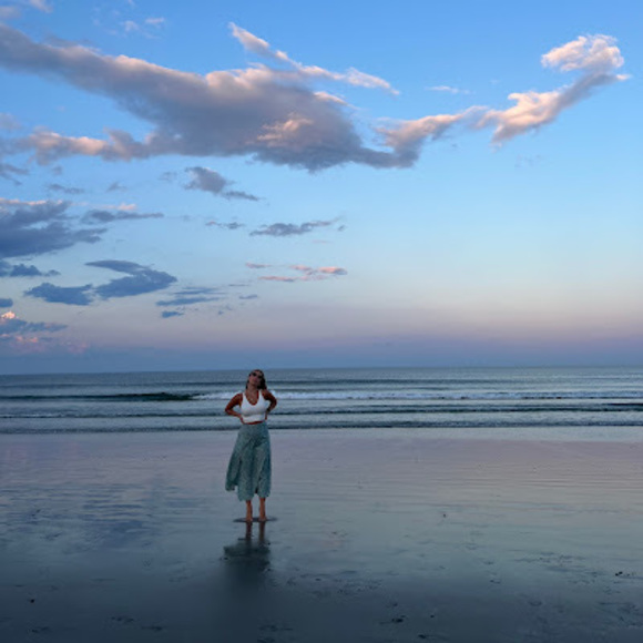 Profile Picture of Catherine Perreault (@catheperreault) on Poshmark