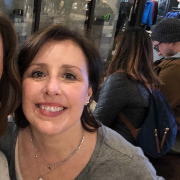 Profile Picture of Janet Murray (@janetmurray) on Poshmark