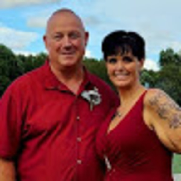 Profile Picture of Robbins Clan (@robbinsclan73) on Poshmark