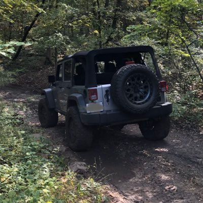 Profile Picture of Chris Alejos (@alejos_chris) on Twitter