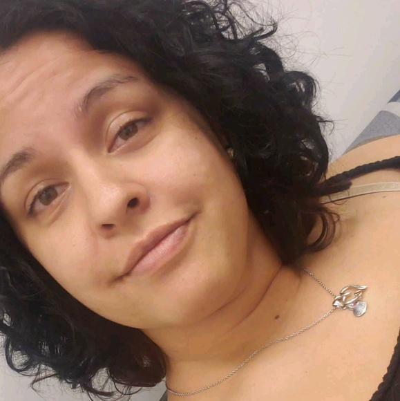 Profile Picture of Leidy Jimenez (@leidy_jimenez) on Poshmark